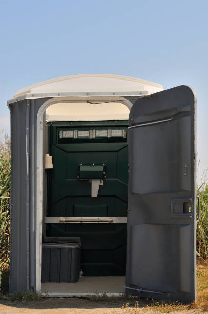 Best Portable bathroom rental  in Belmond, IA